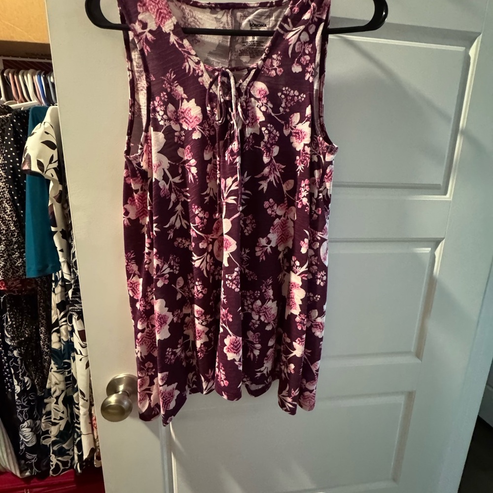 Floral Sleeveless Top - Purple